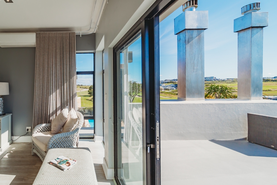 4 Bedroom Property for Sale in Herolds Bay Western Cape